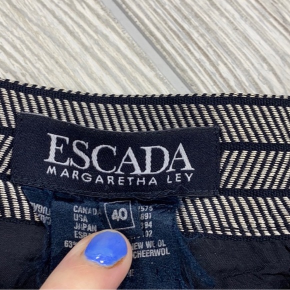 Escada Black and White Herringbone Striped Mini skirt - sz 40 - Picture 3 of 11